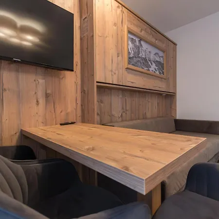 Studio Adler By Interhome 카프룬